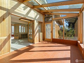 1672 185th Avenue NE, Bellevue WA 98008