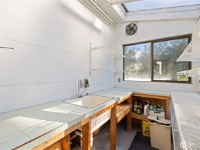 1672 185th Avenue NE, Bellevue WA 98008