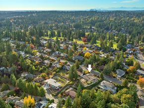 1672 185th Avenue NE, Bellevue WA 98008