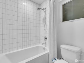 1722 NW 60th Street, Seattle WA 98107