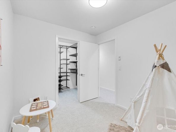 1722 NW 60th Street, Seattle WA 98107