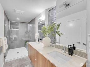 1722 NW 60th Street, Seattle WA 98107