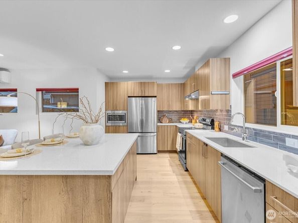 1722 NW 60th Street, Seattle WA 98107