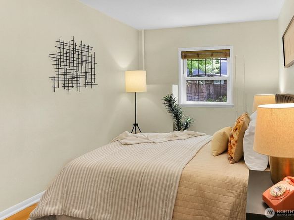 516 E Thomas Street 105, Seattle WA 98102