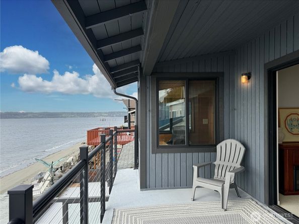11 H  South Beach, Hat Island WA 98206