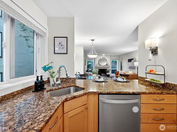 8615 238th Street SW B101, Edmonds WA 98026