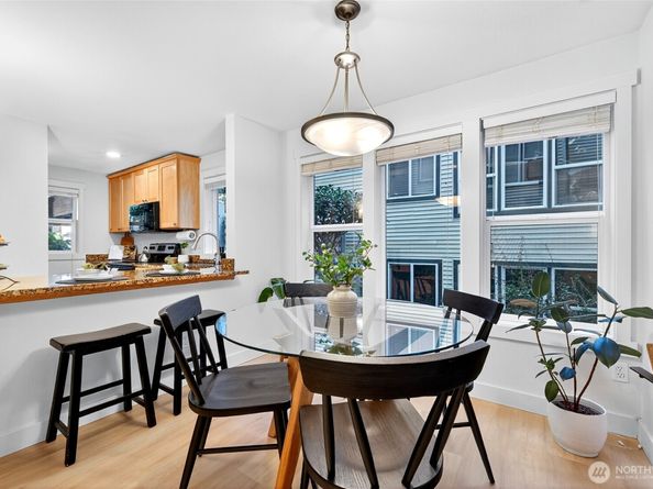 8615 238th Street SW B101, Edmonds WA 98026