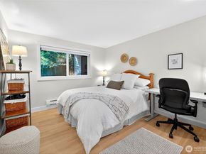 8615 238th Street SW B101, Edmonds WA 98026