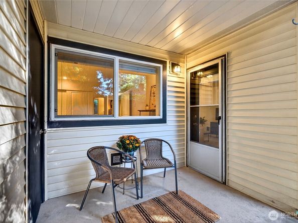 8615 238th Street SW B101, Edmonds WA 98026