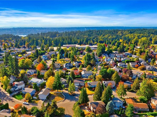 12907 87th Avenue NE, Kirkland WA 98034