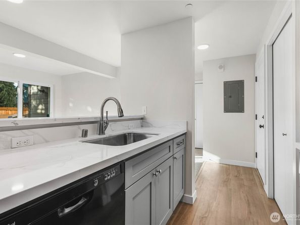 12600 57th Avenue S B104, Seattle WA 98178