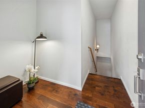 5589 SE Lakemont Blvd SE 1702, Bellevue WA 98006