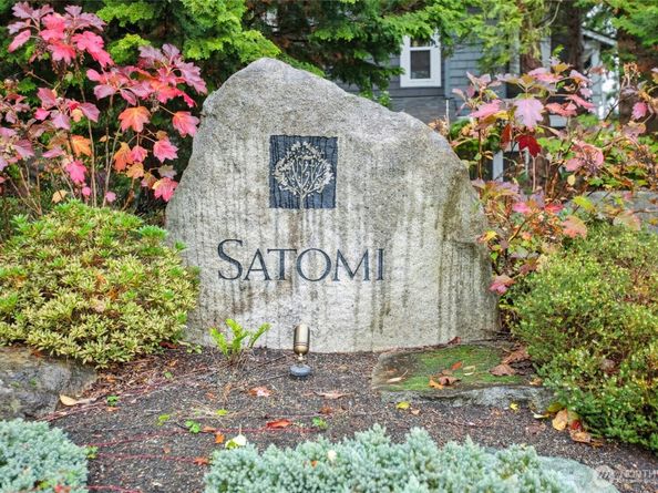5589 SE Lakemont Blvd SE 1702, Bellevue WA 98006