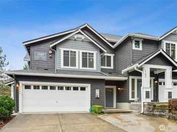 5589 SE Lakemont Blvd SE