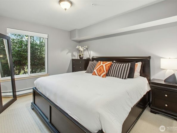 5589 SE Lakemont Blvd SE 1702, Bellevue WA 98006