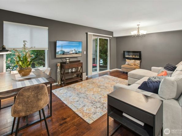 5589 SE Lakemont Blvd SE 1702, Bellevue WA 98006