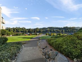 1735 Park Avenue B207, Bremerton WA 98337
