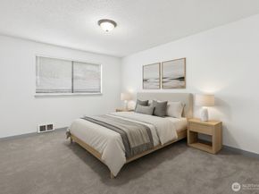 1735 Park Avenue B207, Bremerton WA 98337