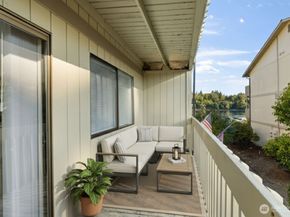 1735 Park Avenue B207, Bremerton WA 98337