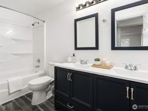 1735 Park Avenue B207, Bremerton WA 98337