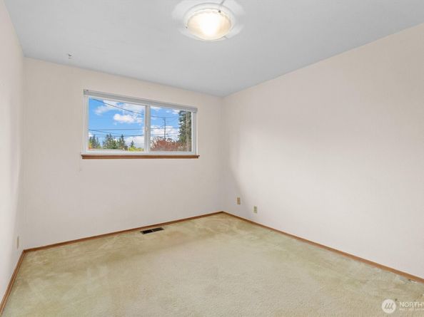 2148 N 183rd Place, Shoreline WA 98133