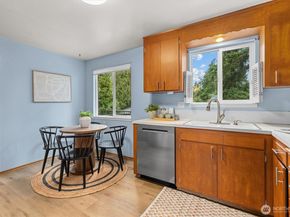 2148 N 183rd Place, Shoreline WA 98133