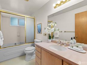 2148 N 183rd Place, Shoreline WA 98133