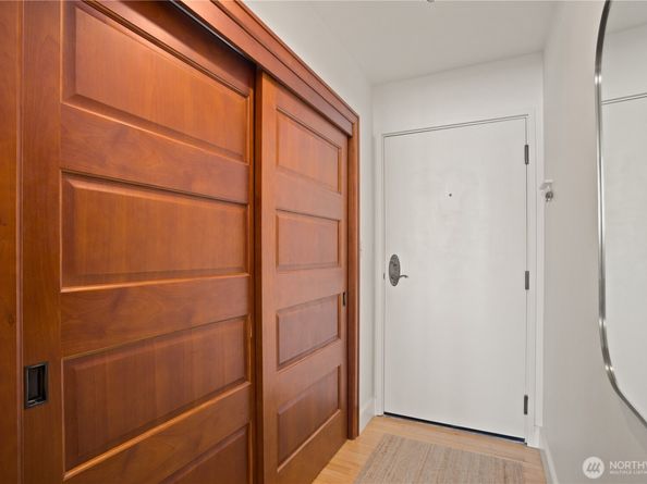 201 Galer Street 304, Seattle WA 98109