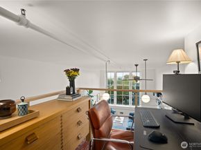 201 Galer Street 304, Seattle WA 98109