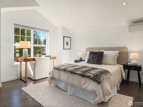 1912 NE Kincaid Walk, Issaquah WA 98029