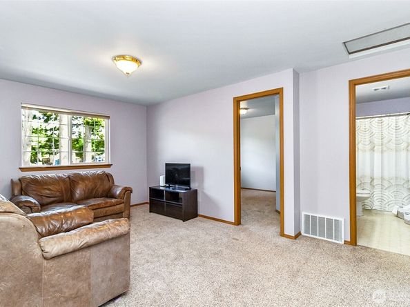 526 Avenue J, Snohomish WA 98290