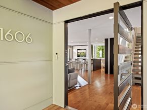 1606 W Lake Sammamish Parkway SE, Bellevue WA 98008