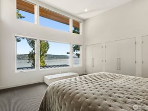 1606 W Lake Sammamish Parkway SE, Bellevue WA 98008