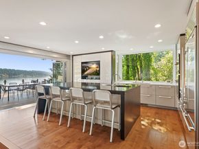 1606 W Lake Sammamish Parkway SE, Bellevue WA 98008