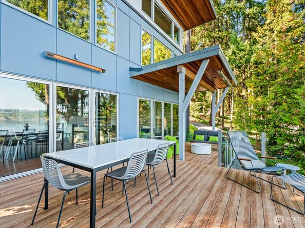 1606 W Lake Sammamish Parkway SE, Bellevue WA 98008