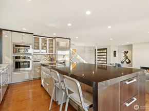 1606 W Lake Sammamish Parkway SE, Bellevue WA 98008