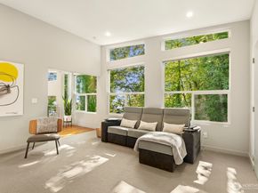 1606 W Lake Sammamish Parkway SE, Bellevue WA 98008