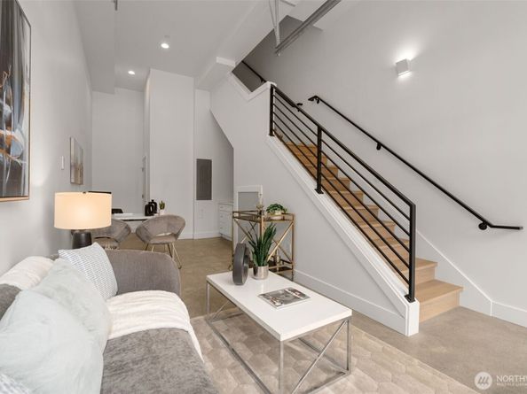 6245 Airport Way S B, Seattle WA 98108