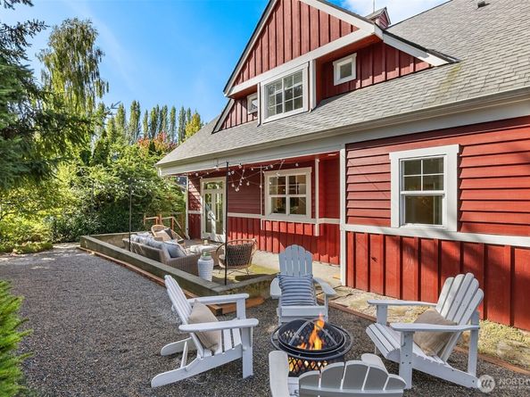 753 Village Circle NW, Bainbridge Island WA 98110