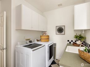 753 Village Circle NW, Bainbridge Island WA 98110