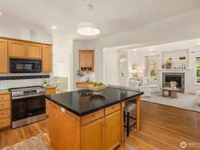 753 Village Circle NW, Bainbridge Island WA 98110