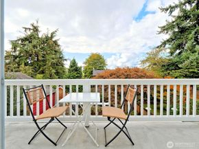 9051 Burke Avenue N, Seattle WA 98103