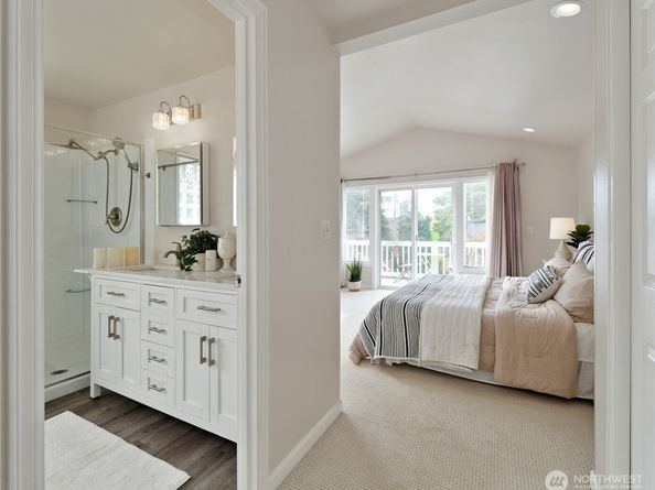 9051 Burke Avenue N, Seattle WA 98103