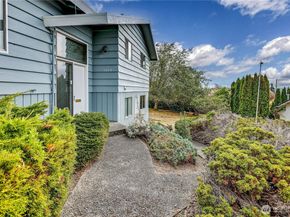 2313 Cascade Trail, Bremerton WA 98310