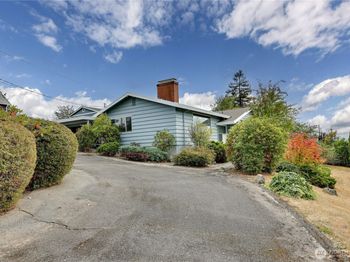 2313 Cascade Trail