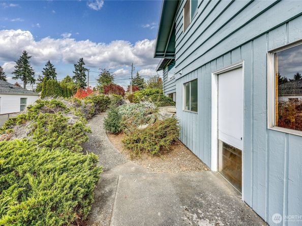 2313 Cascade Trail, Bremerton WA 98310