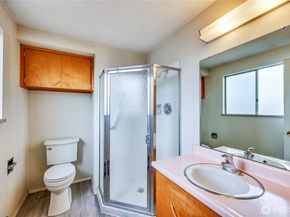 2313 Cascade Trail, Bremerton WA 98310