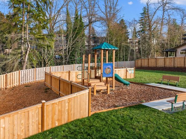 12330 13th Place SW 2C, Burien WA 98146
