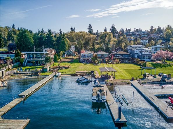 10008 Rainier Avenue S, Seattle WA 98178