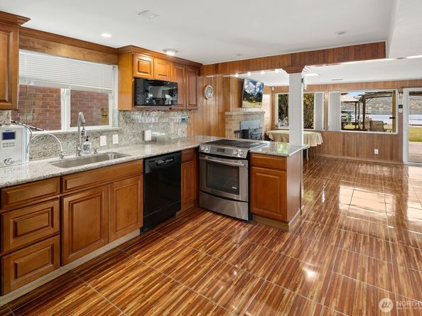 10008 Rainier Avenue S, Seattle WA 98178